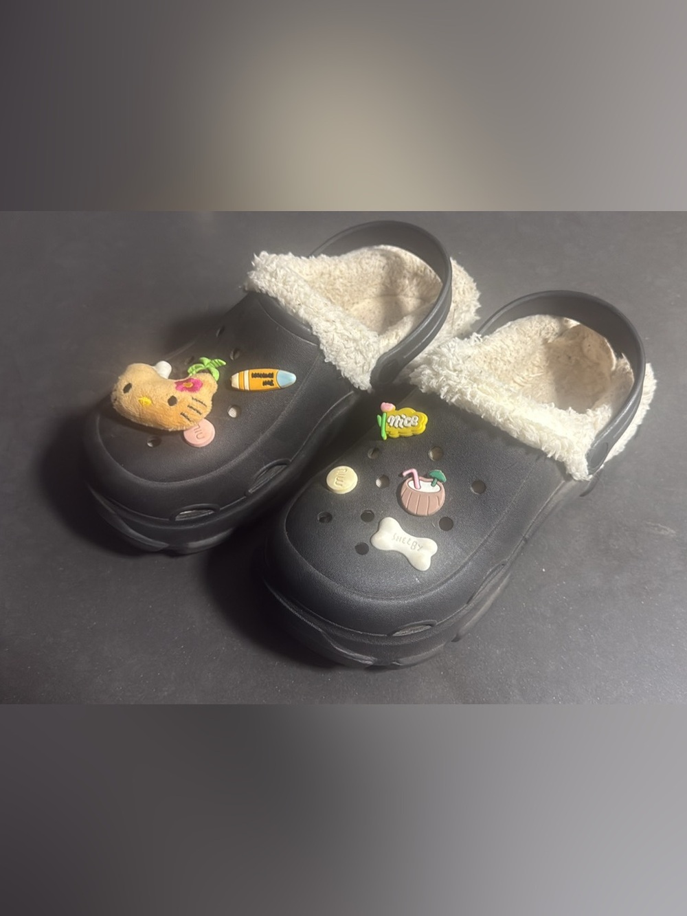 Hello Kitty Japan Crocs style Classic Lined Black & White Slippers women’s 9